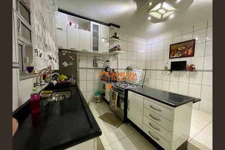 5_photo/94cef59e6f.a64aef6598c47c00-ATLAS-cd862c9c-7f1c-4635-b93d-fe4ebe1eb1a6.jpg de casa à venda com 3 quartos, 200m² em Jardim Vila Galvao, Guarulhos
