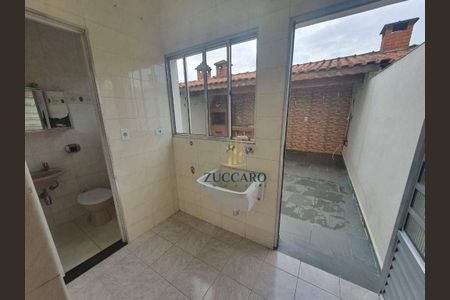 11_photo/94cef59ffd.b57e5f8d62b6892e-ATLAS-ed5f83d3-a1cf-4f0b-aef2-464fd152f08d.jpg de casa para alugar com 3 quartos, 160m² em Jardim Vila Galvao, Guarulhos