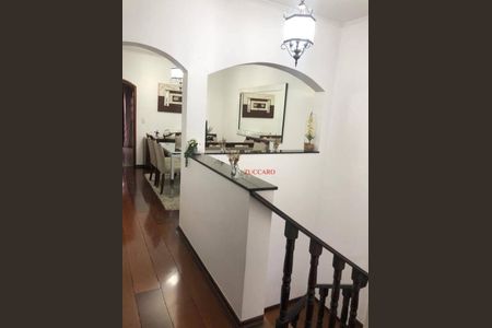 59_photo/94cef5a019.2f853b65644dbf18-ATLAS-98de7d47-c006-4f90-9641-70994c9f337d.jpg de casa para alugar com 4 quartos, 278m² em Jardim Vila Galvao, Guarulhos
