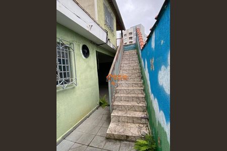 3_photo/94cef5a2f9.18e6ac91b37a8e88-ATLAS-15c2ec12-b33e-41e2-a8b3-9fdefdd72d56.jpg de casa à venda com 5 quartos, 210m² em Jardim Vila Galvao, Guarulhos