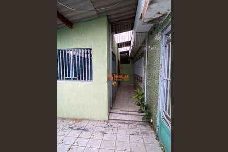 10_photo/94cef5a2f9.18e6ac91b37a8e88-ATLAS-3f7f9f8d-fff1-42d9-8719-7e1c7499cd0c.jpg de casa à venda com 5 quartos, 210m² em Jardim Vila Galvao, Guarulhos