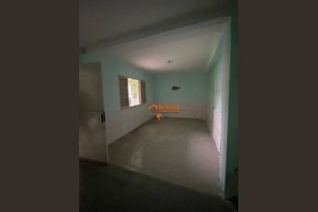 3_photo/94cef5a2f9.18e6ac91b37a8e88-ATLAS-5f6d9179-77b1-4ec6-a8bb-a64fb711312a.jpg de casa à venda com 5 quartos, 210m² em Jardim Vila Galvao, Guarulhos