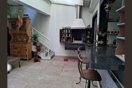 12_photo/94cef5a3e7.de5d4547e3036107-ATLAS-32bdee22-10c9-42e6-821f-653d42deb623.jpg de casa à venda com 3 quartos, 223m² em Jardim Vila Galvao, Guarulhos