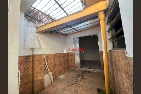 12_photo/94cef5a4a3.deb4387bd0151dd7-ATLAS-ee5a1d95-c380-424f-82ee-4e8c544ec8ca.jpg de casa à venda com 2 quartos, 115m² em Vila Galvão, Guarulhos