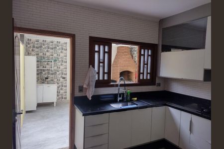 2_photo/94cef5a697.a9819c8e537883ad-ATLAS-8c3b3a4a-e1fb-439f-a6f8-1a5ff1d17681.jpg de casa à venda com 3 quartos, 158m² em Vila Milton, Guarulhos