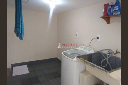 8_photo/94cef5a7ef.c4d34b17769c4264-ATLAS-001c1fd9-2bfe-4591-bd69-b3088c90dfc0.jpg de casa à venda com 2 quartos, 100m² em Vila Alianca, Guarulhos
