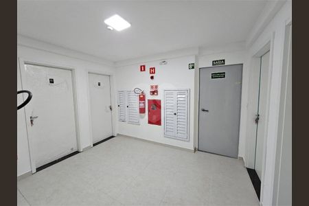 5_photo/94cef5a839.2d782e9ced6b4695-ATLAS-1f7879c2-d4e8-4079-b5e7-22c3f98b45ba.jpg de casa à venda com 2 quartos, 56m² em Vila Galvão, Guarulhos