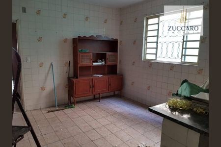 11_photo/94cef5a839.87cf3de805b2f52d-ATLAS-b8d438a5-7705-4a72-a68b-a8acc61a11bc.jpg de casa à venda com 3 quartos, 152m² em Vila Galvão, Guarulhos