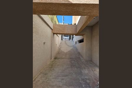9_photo/94cef5a839.93b8fa184532727f-ATLAS-49fcc96c-a442-4c7c-a685-4ad1a7e25a9f.jpg de casa à venda com 2 quartos, 56m² em Vila Galvão, Guarulhos