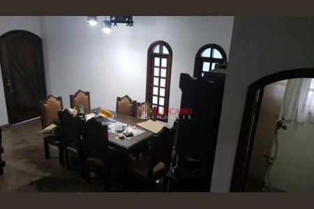 9_photo/94cef5a9f3.a4c1ba6c2ce04b9d-ATLAS-8f874db4-4d33-4564-af10-04bb054f80b5.jpg de casa para alugar com 4 quartos, 190m² em Vila Galvão, Guarulhos