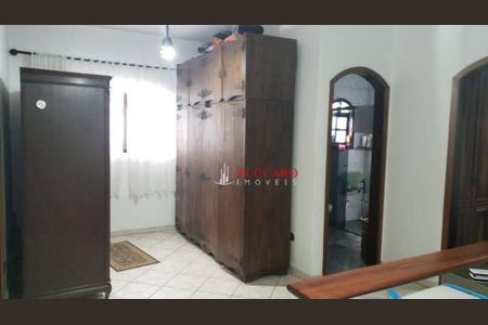 21_photo/94cef5a9f3.a4c1ba6c2ce04b9d-ATLAS-edfee9e7-1f26-439f-8585-9c1f69355d88.jpg de casa para alugar com 4 quartos, 190m² em Vila Galvão, Guarulhos