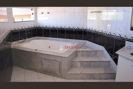 5_photo/94cef5aa85.ffa9ed333f84fd5c-ATLAS-2f9a0964-685e-4397-bc49-9fd31cb0fb49.jpg de casa para alugar com 3 quartos, 506m² em Vila Rosalia, Guarulhos