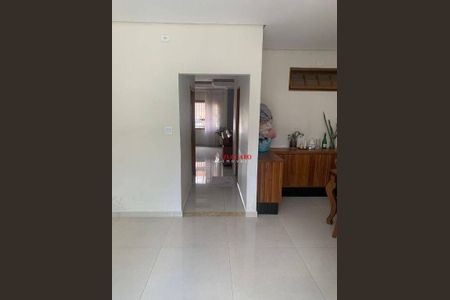 11_photo/94cef5ac07.b688a6bfb0c87d14-ATLAS-9435a3f0-d130-4a98-bfc7-070bba3e69f4.jpg de casa para alugar com 4 quartos, 232m² em Vila Rosalia, Guarulhos