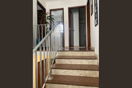 11_photo/94cef5ac1b.4dd7d17537f926b6-ATLAS-d919a975-76ad-4e75-a1db-d0c8c6b8a6c4.jpg de casa para alugar com 3 quartos, 243m² em Vila Rosalia, Guarulhos