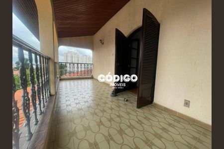 13_photo/94cef5ac45.8a3b691a8180766f-ATLAS-8a4a730b-9460-4fc6-bb40-674b405db6ef.jpg de casa para alugar com 4 quartos, 370m² em Vila Rosalia, Guarulhos