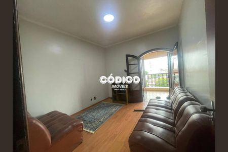 11_photo/94cef5ac45.8a3b691a8180766f-ATLAS-b5ba6615-b337-4a92-b4d3-b7afbf8d1de2.jpg de casa para alugar com 4 quartos, 370m² em Vila Rosalia, Guarulhos