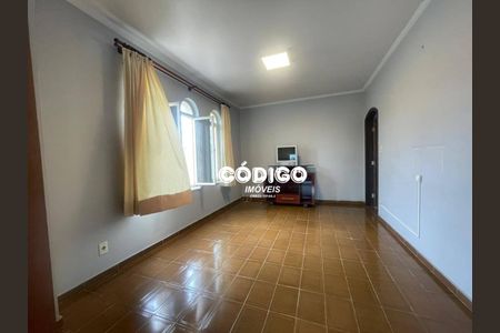 7_photo/94cef5ac45.8a3b691a8180766f-ATLAS-dd48d37c-94e3-451b-85eb-2c396bc55c5d.jpg de casa para alugar com 4 quartos, 370m² em Vila Rosalia, Guarulhos