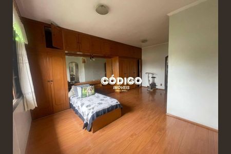 17_photo/94cef5ac45.8a3b691a8180766f-ATLAS-e294e03c-a405-488c-bf67-8a65f1aa0be9.jpg de casa para alugar com 4 quartos, 370m² em Vila Rosalia, Guarulhos