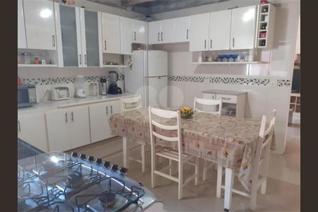 3_photo/94cef5ac7f.52c59c0786f5d273-ATLAS-2af1b59e-c636-4f49-9667-0f6bd809f7b2.jpg de casa à venda com 1 quarto, 110m² em Vila Rosalia, Guarulhos