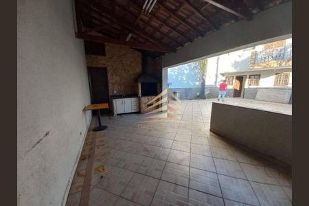 5_photo/94cef5ad27.49c40a4e0c1b1036-ATLAS-1abd400f-a316-42c8-bb7d-7f06c3486e3f.jpg de casa à venda com 4 quartos, 280m² em Vila Rosalia, Guarulhos