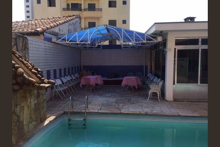 7_photo/94cef5ad29.dadd584d06f5cf19-ATLAS-5eba5687-a81f-4ce9-832f-7a8f93f0a3fd.jpg de casa à venda com 3 quartos, 425m² em Vila Rosalia, Guarulhos