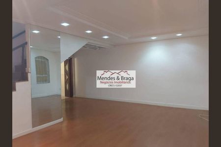 5_photo/94cef5ad7b.05acccb2dbb53537-ATLAS-887defad-4b49-4440-bba4-5b9a5c2b4501.jpg de casa à venda com 3 quartos, 263m² em Vila Galvão, Guarulhos