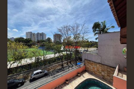 6_photo/94cef5ae79.a053bc4fc8a284f8-ATLAS-1afd36d4-5903-4e15-914a-1c490912c218.jpg de casa para alugar com 4 quartos, 602m² em Vila Galvão, Guarulhos