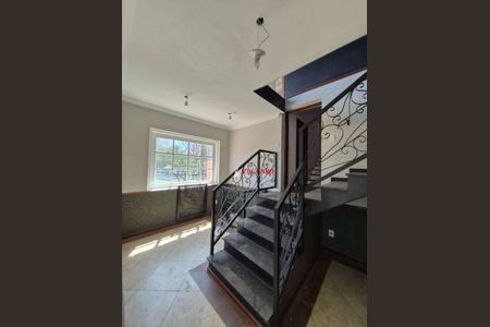 3_photo/94cef5ae79.a053bc4fc8a284f8-ATLAS-77ffef65-63d5-44a3-8939-56ecb7a9a932.jpg de casa para alugar com 4 quartos, 602m² em Vila Galvão, Guarulhos