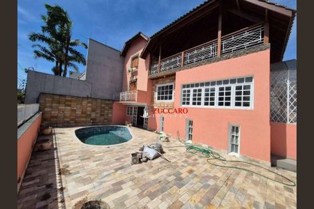 1_photo/94cef5ae79.a053bc4fc8a284f8-ATLAS-ce0e21ad-d831-4f2e-a2b3-1cb441db5f0c.jpg de casa para alugar com 4 quartos, 602m² em Vila Galvão, Guarulhos