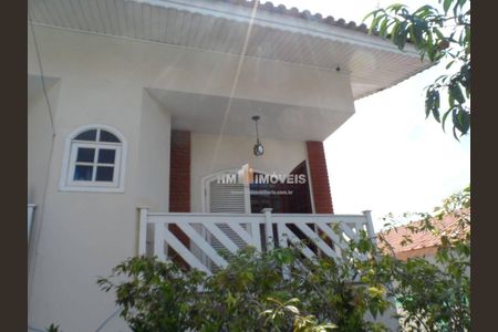 12_photo/94cef5b02d.e5b0f526cad1f31c-ATLAS-40067b20-4153-4c55-abd1-11e65e2c3cc5.jpg de casa à venda com 3 quartos, 526m² em Vila Galvão, Guarulhos