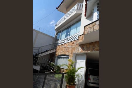 4_photo/94cef5b02d.e5b0f526cad1f31c-ATLAS-5cb55ce9-2c76-4a15-82ba-2322a636bc26.jpg de casa à venda com 3 quartos, 526m² em Vila Galvão, Guarulhos