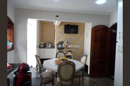 6_photo/94cef5b02d.e5b0f526cad1f31c-ATLAS-9d9e0054-0cd9-424c-9722-8d9e2bba39ef.jpg de casa à venda com 3 quartos, 526m² em Vila Galvão, Guarulhos