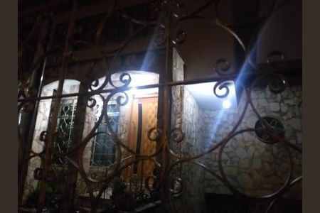 2_photo/94cef5b193.b0a6bfb301237135-ATLAS-0b3a3bd7-fd25-4ba3-9630-14f3ffe2f412.jpg de casa à venda com 3 quartos, 315m² em Vila Galvão, Guarulhos