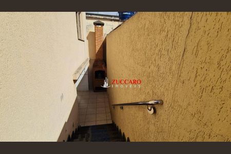 3_photo/94cef5b193.f775f85bdc6a7097-ATLAS-97472b85-681a-4081-b874-47b51a8dfe9a.jpg de casa à venda com 4 quartos, 222m² em Vila Galvão, Guarulhos
