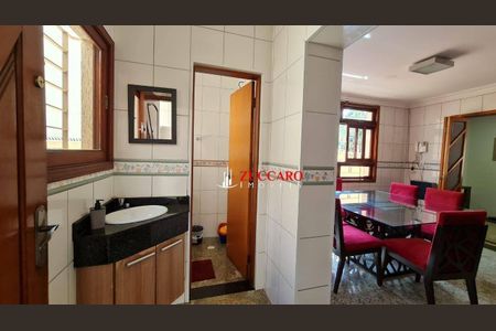 17_photo/94cef5b193.f775f85bdc6a7097-ATLAS-9d086995-c0b8-4b27-b29d-3acf7d537daf.jpg de casa à venda com 4 quartos, 222m² em Vila Galvão, Guarulhos