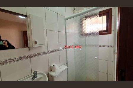 32_photo/94cef5b193.f775f85bdc6a7097-ATLAS-9f911493-acec-42c5-93be-6e7e9aa9e169.jpg de casa à venda com 4 quartos, 222m² em Vila Galvão, Guarulhos