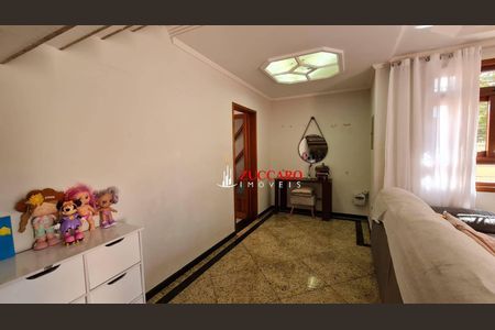 6_photo/94cef5b193.f775f85bdc6a7097-ATLAS-fea56f2a-c607-4d5c-9100-07868dc9cd8d.jpg de casa à venda com 4 quartos, 222m² em Vila Galvão, Guarulhos