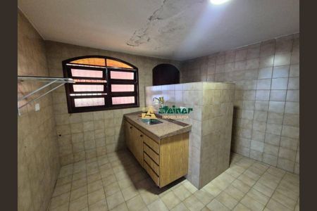 39_photo/94cef5b20f.1a6301d3ffdc0281-ATLAS-3f01c5f8-0b59-4f79-aaff-2c47dd27c787.jpg de casa para alugar com 3 quartos, 240m² em Vila Galvão, Guarulhos