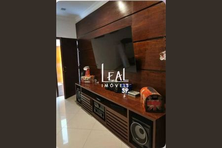 11_photo/94cef5b273.d00738b00a5a0642-ATLAS-b9f959fe-85c2-4fec-b2ae-36e340dca433.jpg de casa à venda com 4 quartos, 220m² em Vila Galvão, Guarulhos