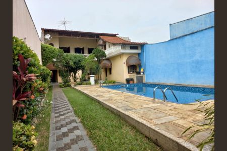 3_photo/94cef5b2a9.751bca41ac608a7d-ATLAS-3f1f39be-7d43-4d06-91bb-5df82e215a49.jpg de casa à venda com 3 quartos, 180m² em Vila Galvão, Guarulhos