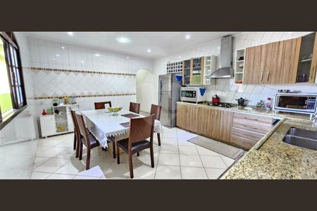 9_photo/94cefc2cdd.445c0bca81181d7a-ATLAS-d205f02d-7b41-47bd-9aa8-9af3e95a5e13.jpg de casa para alugar com 3 quartos, 250m² em Três Montanhas, Osasco