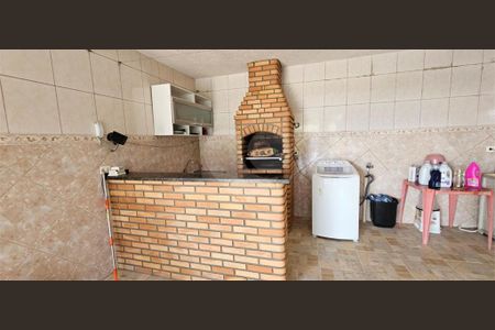 5_photo/94cefc2cdd.445c0bca81181d7a-ATLAS-e2f4c763-360d-4af1-8678-381fa2ccbc15.jpg de casa para alugar com 3 quartos, 250m² em Três Montanhas, Osasco