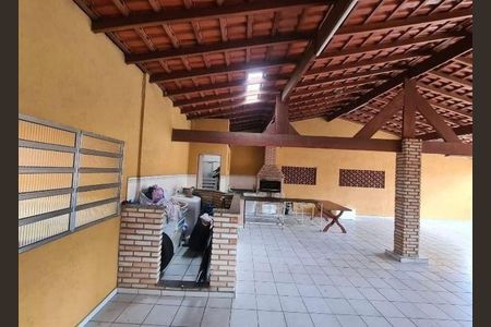 2_photo/94cefc2ce7.2f15d505e37c7ac5-ATLAS-33af6a14-2bf5-4379-9f77-87567ae8b362.jpg de casa à venda com 3 quartos, 250m² em Três Montanhas, Osasco