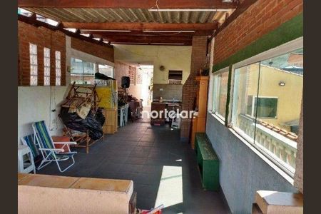 4_photo/94cefdabc7.c54d8ccd00eda198-ATLAS-2c76a02b-f4d1-4fdd-a91c-40df495f5df9.jpg de casa à venda com 4 quartos, 180m² em Jardim Jaragua, São Paulo