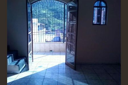 2_photo/94cefdc281.2f15d505e37c7ac5-ATLAS-0bc4dc30-0ed0-419c-9c4e-9ef064060f13.jpg de casa à venda com 3 quartos, 245m² em Parque Imperial, Barueri