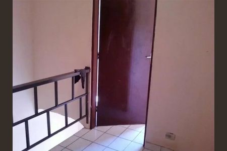 3_photo/94cefdc281.2f15d505e37c7ac5-ATLAS-bd1ae1f3-1f46-43b4-b1c7-73e1b4f343b7.jpg de casa à venda com 3 quartos, 245m² em Parque Imperial, Barueri