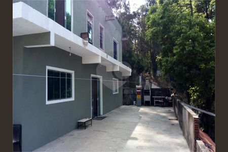 8_photo/94cefdd22b.74a96c0b2c4b8c29-ATLAS-2df77e38-856d-4b0b-8667-2b280cbefc3b.jpg de casa à venda com 3 quartos, 300m² em Três Montanhas, Osasco