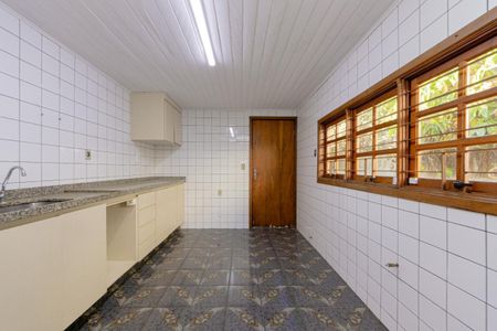 2_photo/94cefdd50b.2f15d505e37c7ac5-ATLAS-1b088124-ac3f-4d70-9d63-b7bdaed0ccb4.jpg de casa à venda com 5 quartos, 300m² em Três Montanhas, Osasco