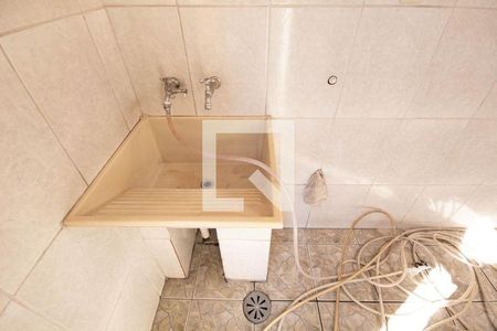 33_photo/94cefddb9d.42c91628abb04e14-ATLAS-d775db42-51d9-4d0c-be81-834b8a4b9099.jpg de casa à venda com 3 quartos, 200m² em Parque Imperial, Barueri
