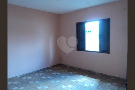 4_photo/94cefddb9d.ec49f0f9d32ca07b-ATLAS-0504c8c9-ce86-435d-9abf-f3bdb642375e.jpg de casa à venda com 3 quartos, 200m² em Parque Imperial, Barueri